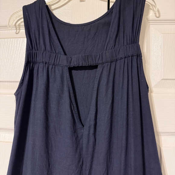 Petal And Pup Yardlee Jumpsuit Loose Fit Wide Leg Crop Rayon Blend Navy Size 6 - Picture 4 of 13